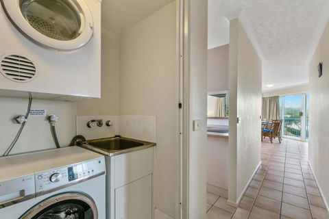 The Outlook U8/9 Hume Parade - Accommodation VIC 2