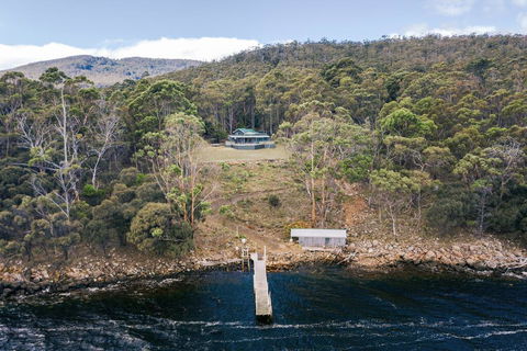The Pier House - Accommodation VIC 0