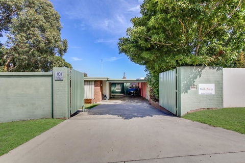 The Point - Accommodation VIC 2