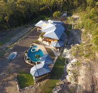 The Pool House - Accommodation VIC