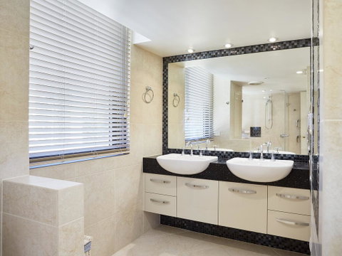 The Premiere Apartments - Accommodation VIC 2