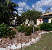 The Red Piranha - Rainbow Beach Close to everything air con and pet friendly - Accommodation VIC