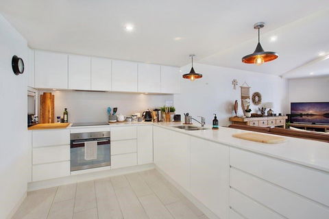 The Rocks Resort Unit GE - Accommodation VIC 1