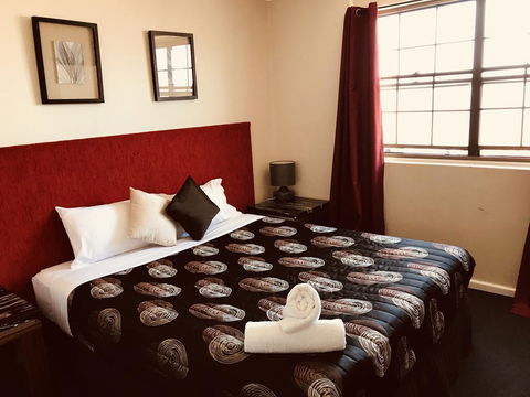 The Shamrock Hotel - Accommodation VIC 0