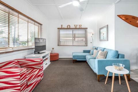 The Surf Shack - Accommodation VIC 3