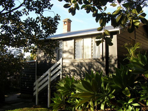 The Tree House, 6 Gowing Street - Accommodation VIC 2