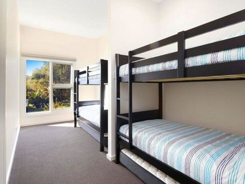 The Wharf House - Budgewoi - Accommodation VIC 1