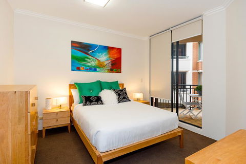 Thriving City Location, Dining Hub - Accommodation VIC 0
