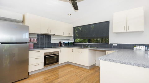 Timbavati - Air-conditioning - WiFi - Accommodation VIC 1