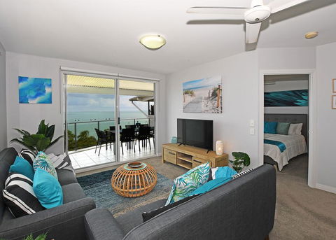 Tingeera Luxury Beachfront Apartments - Accommodation VIC 1
