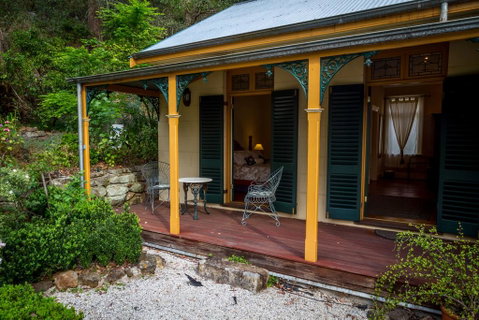 Tizzana Winery Bed And Breakfast - Accommodation VIC 3