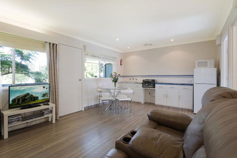 Top Of The Lake Holiday Units - Accommodation VIC 2