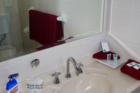Town And Country Motor Inn - Accommodation VIC 2