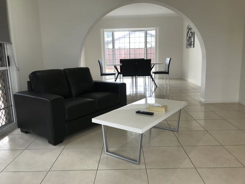 Townsville Wistaria Spacious Home - Accommodation VIC 1