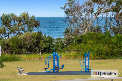 TRADEWINDS 1 - Accommodation VIC 2