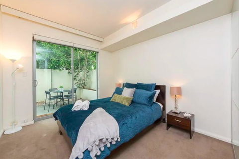 TRANQUIL EXEC CITY FREE WIFI NETFLIX WINE PARKING - Accommodation VIC 1