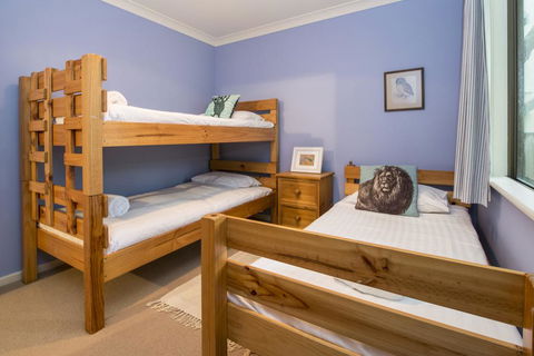 Tranquil Waters - Pet Friendly Family Beach House In Quindalup - Accommodation VIC 1