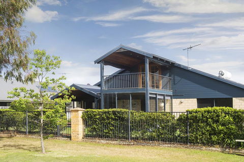 TRANQUILITY AT TROON - Accommodation VIC 1