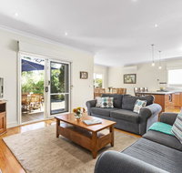 Tranquility in Cowes - Pets Fireplace WiFi Linen 350m Beach 4 Bdrms - Accommodation VIC