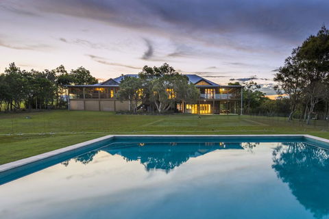 TRANQUILO BEACH HOUSE - Accommodation VIC 0