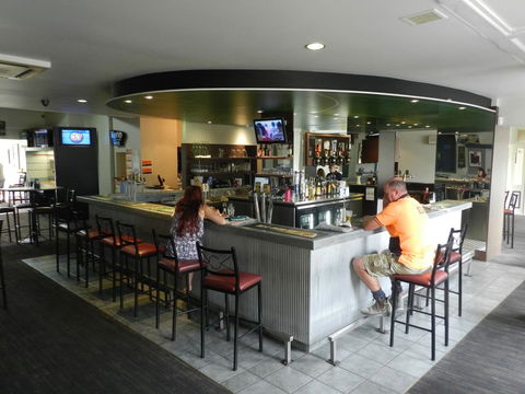 TRC Hotel - Accommodation VIC 1