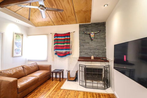 Treasure Island - Accommodation VIC 1