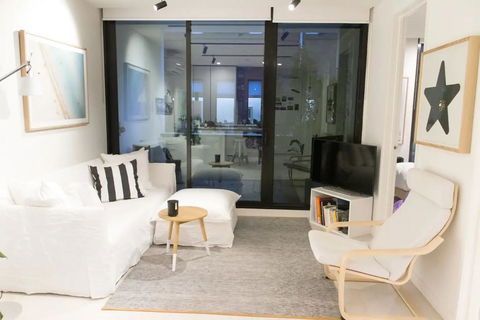 Trendy 1 Bedroom Apartment In The Heart Of Collingwood - Accommodation VIC 0