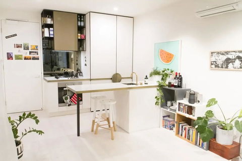 Trendy 1 Bedroom Apartment In The Heart Of Collingwood - Accommodation VIC 1
