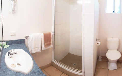 Tropic Coast Motel - Accommodation VIC 1