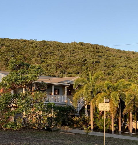 Tropical Styling - Accommodation VIC 3