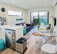 U101 Brunswick Living Brand New Deluxe Balcony Apartment close to Airport and CBD - Accommodation VIC