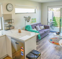 U201 Brunswick Living Brand New Deluxe Balcony Upper Floor Apartment close to Airport and CBD - Accommodation VIC