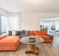 ULTRA SPACIOUS STYLISH HOME IN PRESTONS - SYDNEY - Accommodation VIC