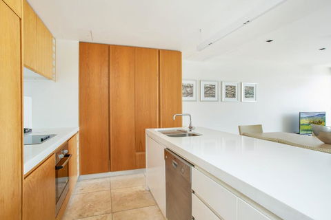 Unit 101 Plantation Resort - Rainbow Beach, Plantation Resort, Second Floor, Aircon, Pool, Spa - Accommodation VIC 1