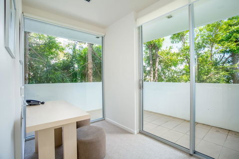 Unit 105 Plantation - Rainbow Beach, Plantation Resort, Second Floor, Aircon, Pool, Spa - Accommodation VIC 1