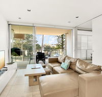 Unit 106 Plantation Resort - Rainbow Beach Walk to beach Views Aircon Pool Plantation Resort - Accommodation VIC