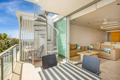 Unit 203 Plantation - Rainbow Beach, Plantation Resort Top Floor, Aircon, Free Wi-Fi - Accommodation VIC 0
