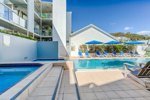 Unit 203 Plantation - Rainbow Beach, Plantation Resort Top Floor, Aircon, Free Wi-Fi - Accommodation VIC 3