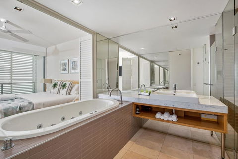 Unit 206 Plantation, Rainbow Beach, Incredible Views, Top Floor, Ocean Facing - Accommodation VIC 3