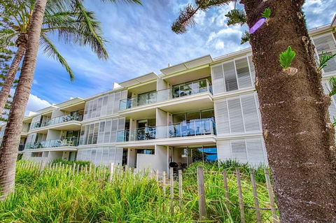 Unit 206 Plantation, Rainbow Beach, Incredible Views, Top Floor, Ocean Facing - Accommodation VIC 1