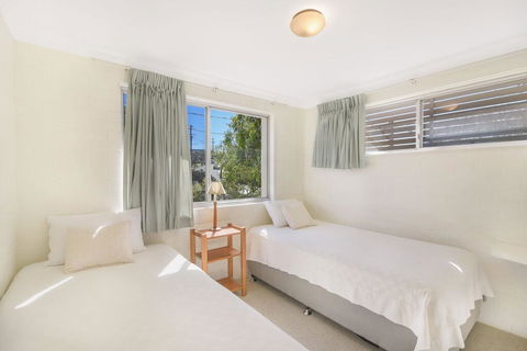 Unit 3 At 4 Pelican Street, Peregian Beach, Noosa Shire - Accommodation VIC 2