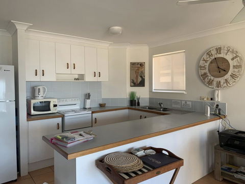 Unit 5 Sanctuary Shores, Kings Beach - Free Wifi! - Accommodation VIC 3