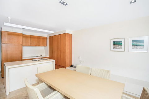 Unit 8 Plantation Resort - Rainbow Beach, Plantation Resort, Air Conditioned, Pool And Outdoor Spa - Accommodation VIC 2