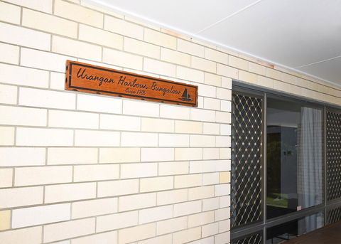 Urangan Harbour Bungalow - Accommodation VIC 1
