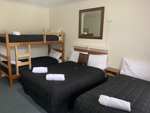 Valley View Motel - Accommodation VIC 3
