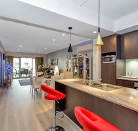 Venetian Canal Apartment-Close to Beaches and Marina - Accommodation VIC