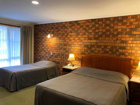 Victoriana Motor Inn - Accommodation VIC 1