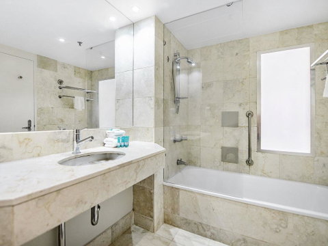 View - In Heart Of Surfers Paradise - Accommodation VIC 2
