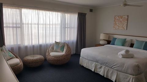 Villa Riviera On River Front - Accommodation VIC 2
