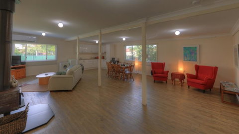 Village Stays Coldstream Gallery Bungalow - Accommodation VIC 1